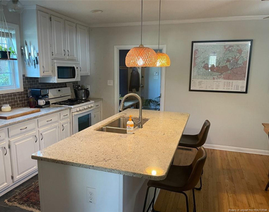 213 Marshall Road - Photo Thumbnail 3