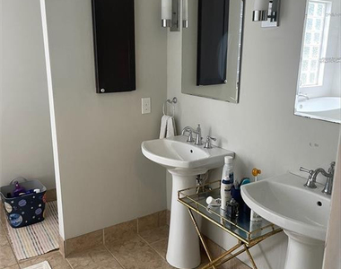 213 Marshall Road - Photo Thumbnail 9