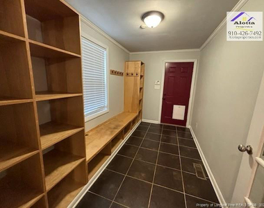 213 Marshall Road - Photo Thumbnail 7