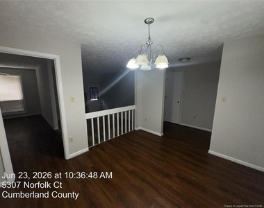 5307 Norfolk Court - Photo Thumbnail 4