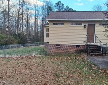 211 Sheffield Court - Photo Thumbnail 24