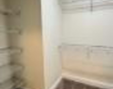 116 Grover Place - Photo Thumbnail 10
