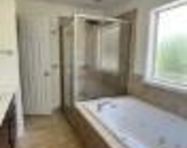 116 Grover Place - Photo Thumbnail 24