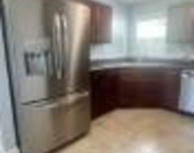 116 Grover Place - Photo Thumbnail 8
