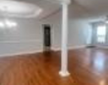116 Grover Place - Photo Thumbnail 4