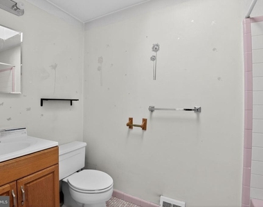 4026 Gideon Road - Photo Thumbnail 6