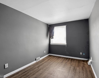4026 Gideon Road - Photo Thumbnail 3