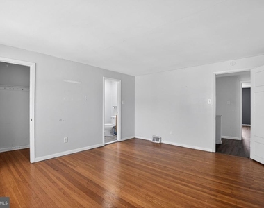 4026 Gideon Road - Photo Thumbnail 9