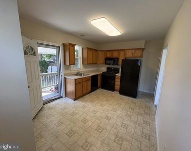 822 North Street - Photo Thumbnail 2