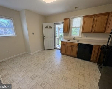 822 North Street - Photo Thumbnail 3