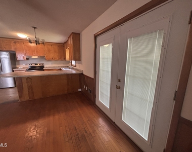3609 Melrose Drive - Photo Thumbnail 13