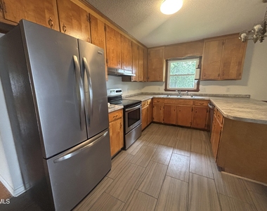 3609 Melrose Drive - Photo Thumbnail 15