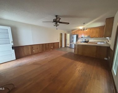 3609 Melrose Drive - Photo Thumbnail 12