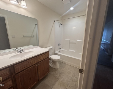 3609 Melrose Drive - Photo Thumbnail 4