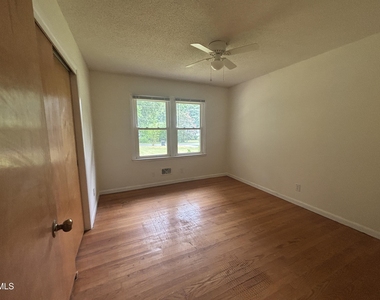 3609 Melrose Drive - Photo Thumbnail 31