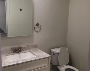 318 W Gay Street - Photo Thumbnail 17