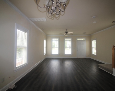 7745 Acc Boulevard - Photo Thumbnail 6
