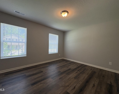 1412 Tamarino Drive - Photo Thumbnail 3