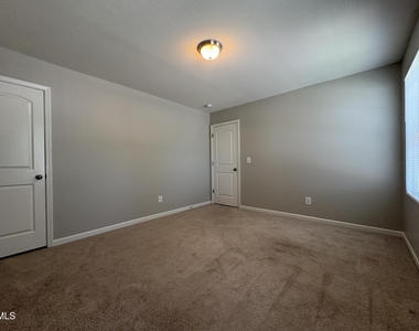 1412 Tamarino Drive - Photo Thumbnail 15