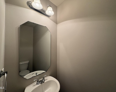 1412 Tamarino Drive - Photo Thumbnail 9