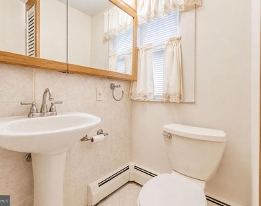 1902 Trenton Avenue - Photo Thumbnail 11