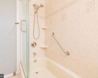 1902 Trenton Avenue - Photo Thumbnail 8