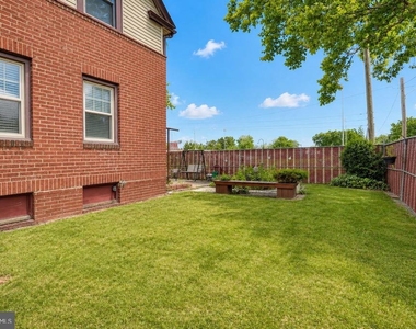 1902 Trenton Avenue - Photo Thumbnail 1