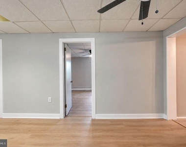 1902 Trenton Avenue - Photo Thumbnail 16