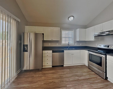 5169 Parkerwood Drive - Photo Thumbnail 4