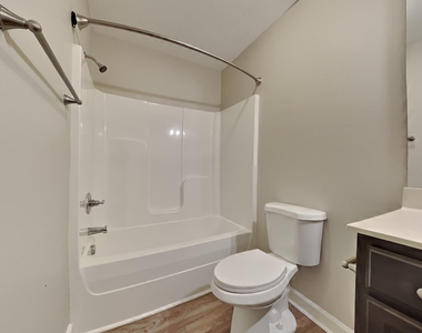 139 Parkers Pointe Drive - Photo Thumbnail 12