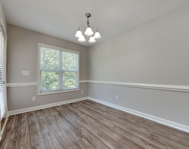 139 Parkers Pointe Drive - Photo Thumbnail 3