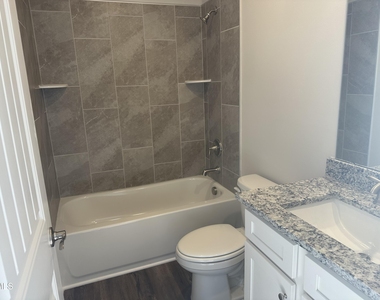 5300 River Reach Drive - Photo Thumbnail 23