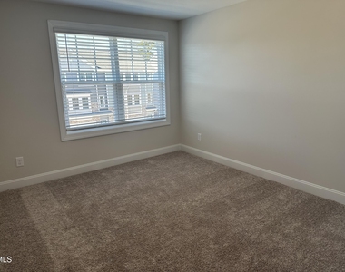 5300 River Reach Drive - Photo Thumbnail 20