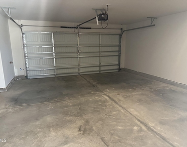 5300 River Reach Drive - Photo Thumbnail 24