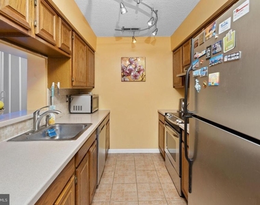2001 Ravens Crest Drive - Photo Thumbnail 4