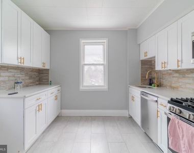 723 Hamilton Avenue - Photo Thumbnail 6