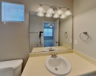 223 Pebblestone Drive - Photo Thumbnail 8