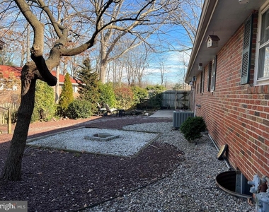 502 Glider Avenue - Photo Thumbnail 4