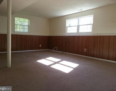 210 Ellis Street - Photo Thumbnail 11