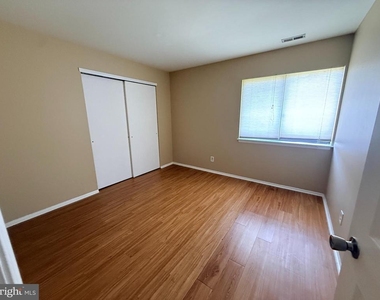 1403 Britton Place - Photo Thumbnail 7