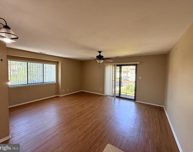 1403 Britton Place - Photo Thumbnail 3