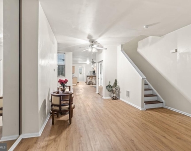 614 Benson Street - Photo Thumbnail 4