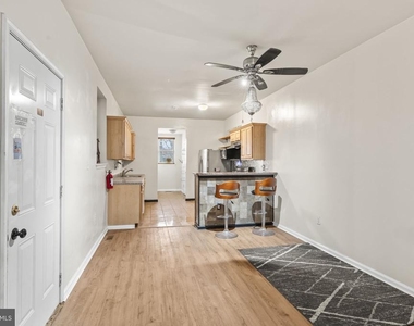 614 Benson Street - Photo Thumbnail 6