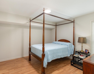 2216 Myron Drive - Photo Thumbnail 13