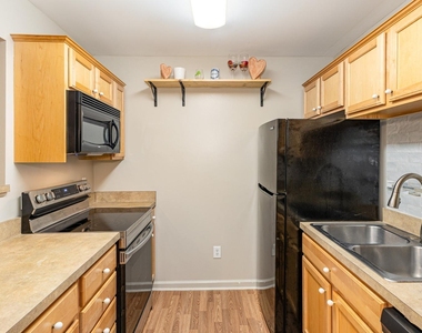 2216 Myron Drive - Photo Thumbnail 9