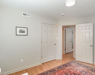 2216 Myron Drive - Photo Thumbnail 19