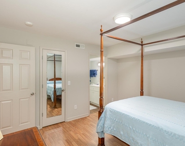 2216 Myron Drive - Photo Thumbnail 12