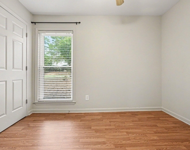 2216 Myron Drive - Photo Thumbnail 21