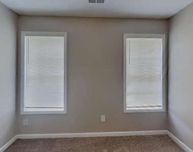 2012 Laurel Leaf Road - Photo Thumbnail 11