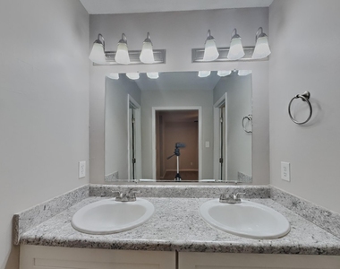 4205 Traders Dock Court - Photo Thumbnail 9